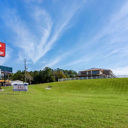 Econo Lodge Crestview Bagian luar foto