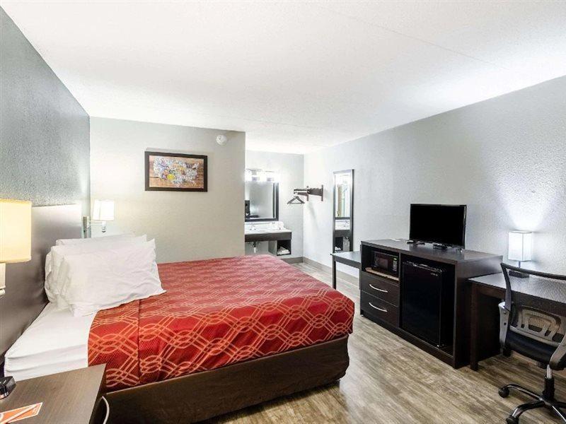Econo Lodge Crestview Bagian luar foto