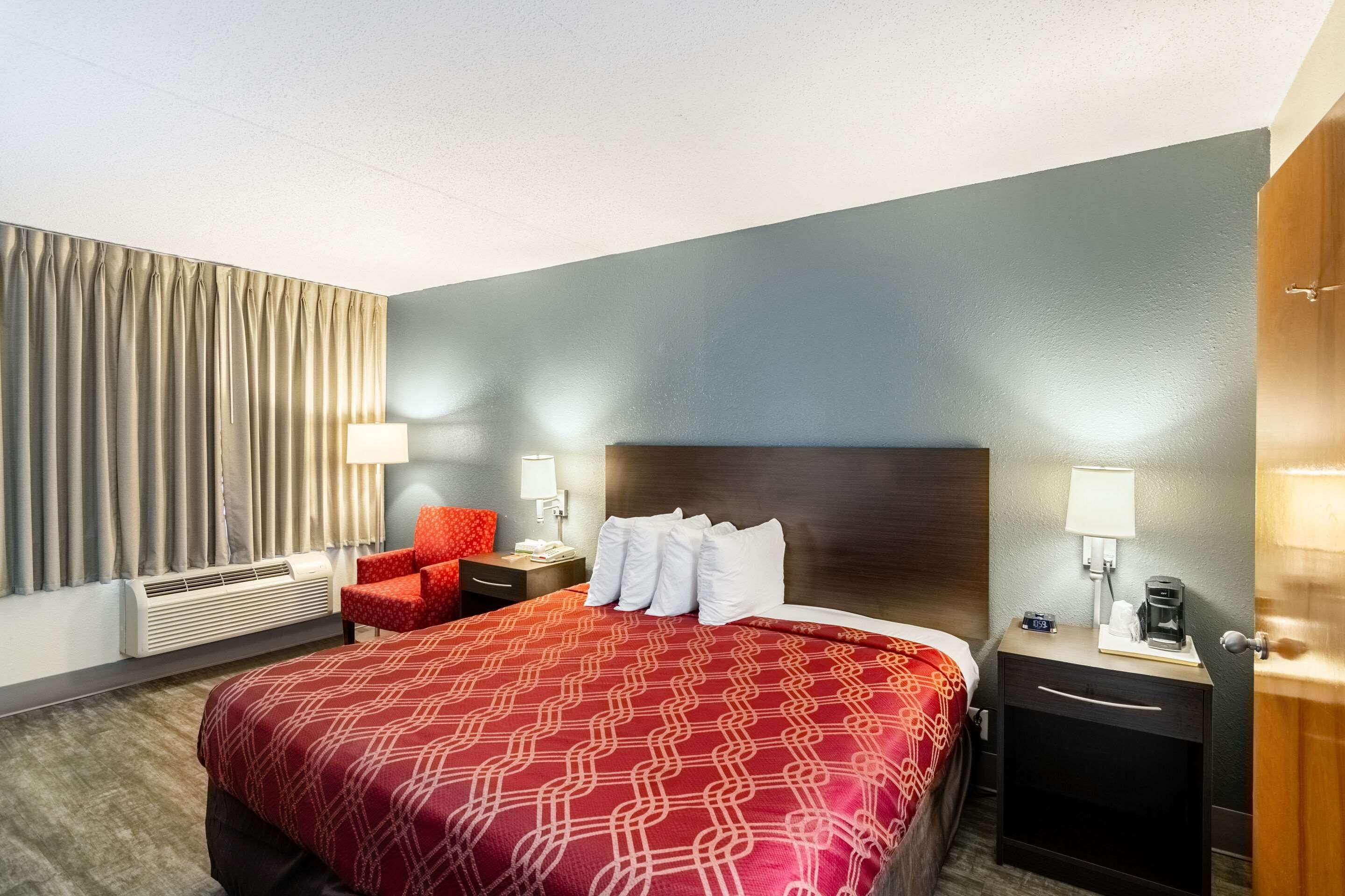 Econo Lodge Crestview Bagian luar foto